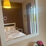 Vafkeri Apartments 公寓 *