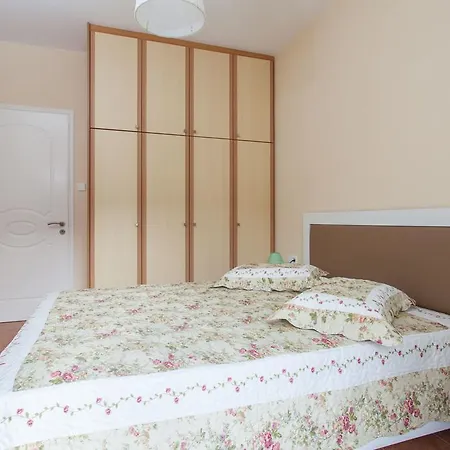 דירה Vafkeri Apartments Vavkerí