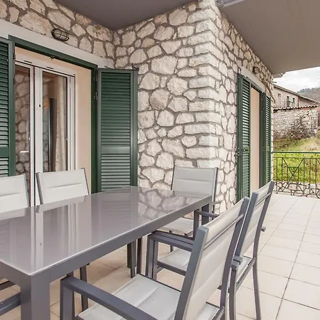 Vafkeri Apartments דירה